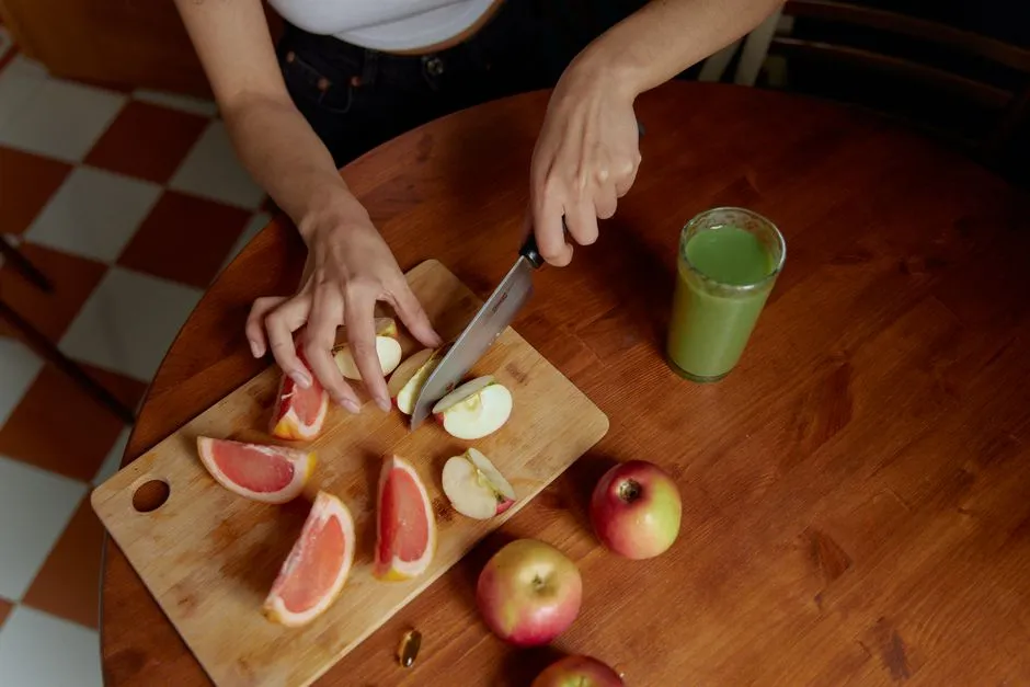 How to Juice Leafy Greens Without Wasting Them
